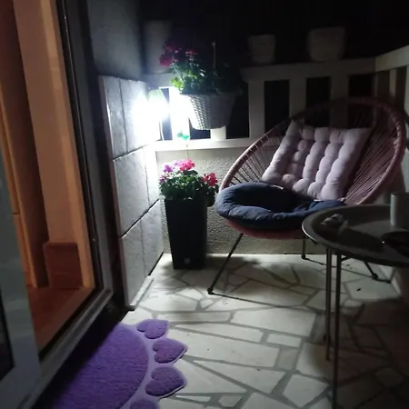 Katarina Za 6 Osoba شقة *