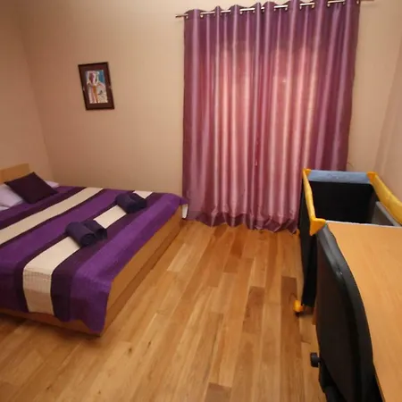 Katarina Za 6 Osoba ماكارسكا